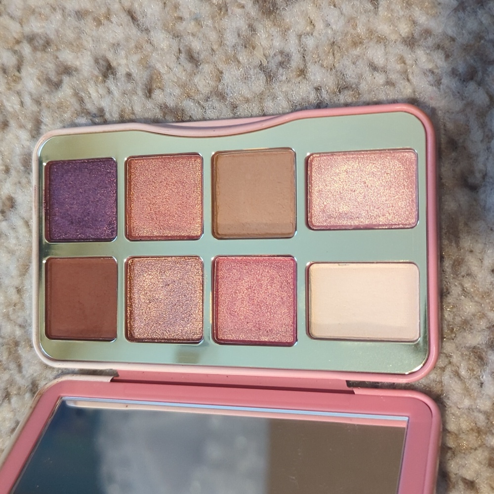 Too Faced, Tickle Peach